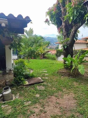 Prado Del Este (fm)