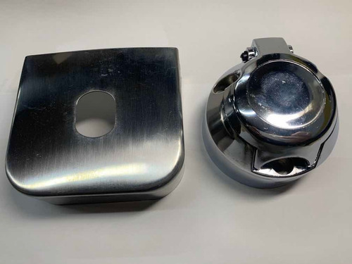 Capa Inox 95mm E Tomada Cromada Para Engate