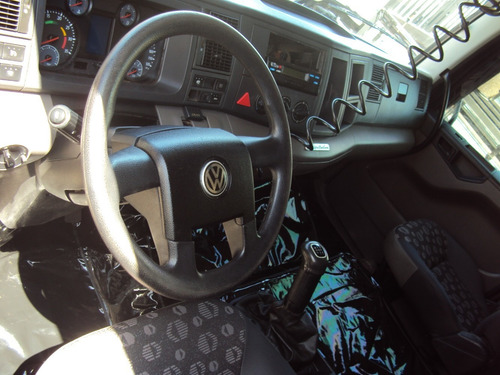 Vw 24.280 6x2 / Carroceria