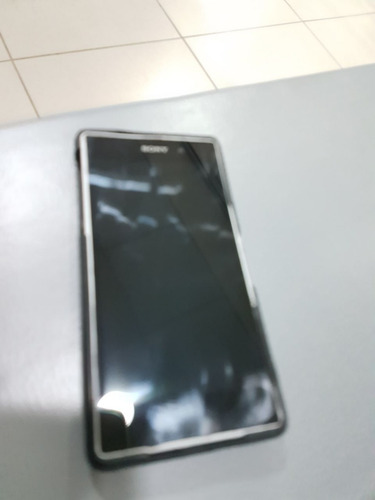 Imagem 3 de 4 de Vendo Z1 Xperia Usado