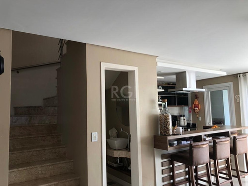 Casa Em Hípica Com 3 Dormitórios - Lu431765