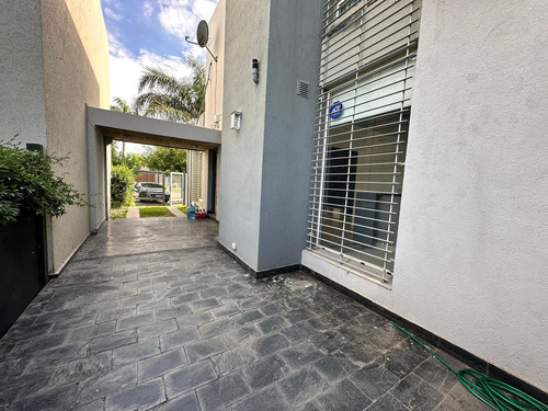 Casa En Venta De 220m² 4 Ambientes 2 Cocheras Barrio Abierto Cantegril Cantegril Funes Hill Zona 9