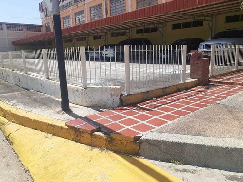 Imagen 16 de 30 de Leal Pérez Vende Galpón En Zona Industrial El Nepe Guacara
