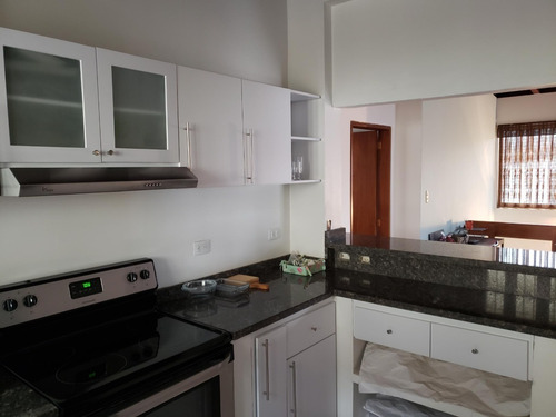 Los Naranjos Del Cafetal Hermosa Vista Calle Privada Vigilancia Tanque 10.000lts Renovada 2 Cocinas 4h/5b/4 Puestos Súper Oportunidad!! Hermosa Vista Oportunidad