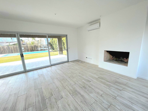 Casa Chalet En Venta En Barbarita, General Pacheco, Tigre