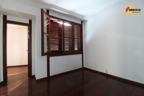 Imagem 20 de 27 de Casa Comercial Para Aluguel, 5 Quartos, 1 Suíte, 3 Vagas, Centro - Divinópolis/mg - 404