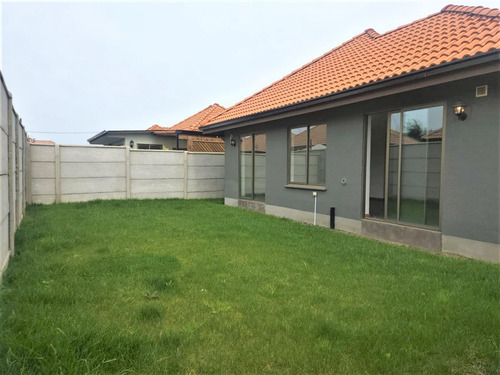 Casa En Arriendo De 3 Dorm. En Talca