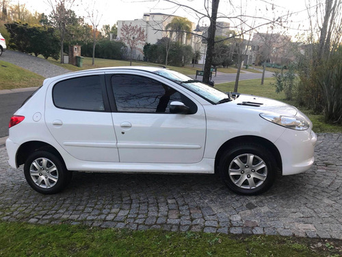 Peugeot 207 2015 1.4 Active 75cv