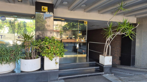 Venta Departamento 3 Ambientes Balcon Frente Zona Galerias Pacifico