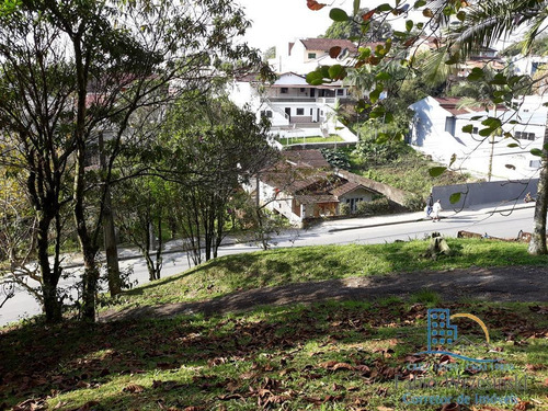 Imagem 2 de 15 de Casa - Padrão, Para Venda Em Joinville/sc - V377