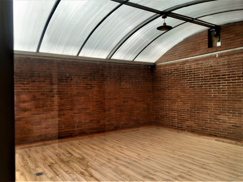 Imagen 10 de 14 de Amplio Aparto-estudio Con Terraza Cubierta De Uso Esclusivo