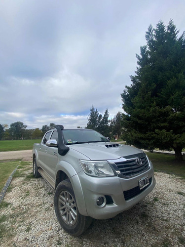 Toyota Hilux 3.0 Cd Srv Cuero 171cv 4x4