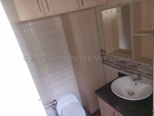 Imagen 18 de 30 de Townhouse En Venta De Concepto Abierto Moderno Con Exclusivas Areas Sociales Piscina Caminerias Y Parques Infantiles Cocina Con Tope De Granito Totalmente Equipada El Rincon Naguanagua