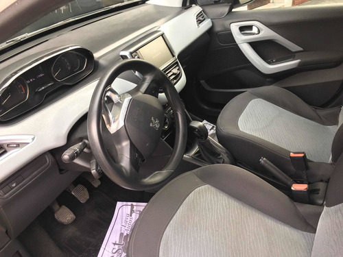Peugeot 208 1.5 Allure Touchscreen 2015