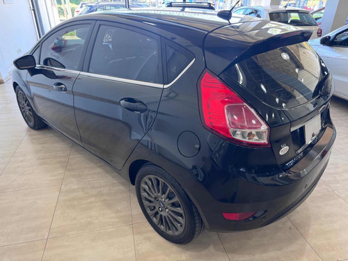 Ford Fiesta Kinetic 1.6 Titanium Powershift 120cv