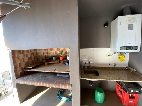 Casa En Venta En Ituzaingó, G.b.a. Zona Oeste, Argentina