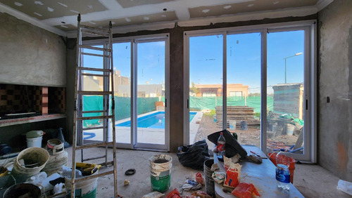 Imagen 23 de 30 de Casa Venta Barrio Laguna Azul Ezeiza Permuta