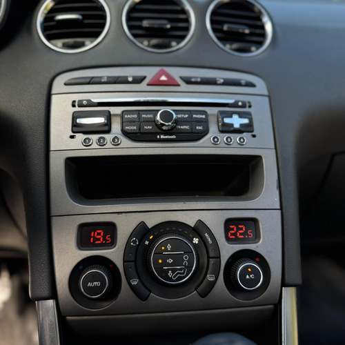 Peugeot 408 1.6 Feline Hdi 115cv