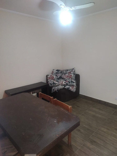 Kitnet,quarto Sala,cozinha, Banheiro,1 Vaga Para Carro