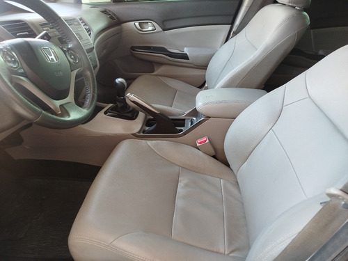Honda Civic 1.8 LXS 16V FLEX 4P MANUAL
