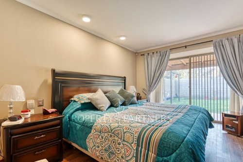 Imagen 8 de 14 de ¡excelente Oportunidad! Casa En Venta Peñalolén, Condominio.