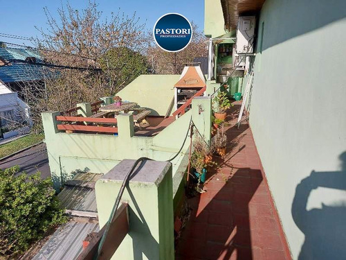 Imagen 8 de 17 de Venta De Galpon + Ph De 3 Ambientes En San Isidro