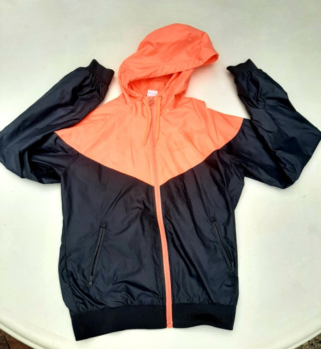 Campera Rompeviento Nike Talle S