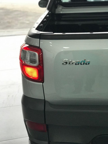 Fiat Strada 1.4 Mpi Working Cs Flex/ Strada 2016