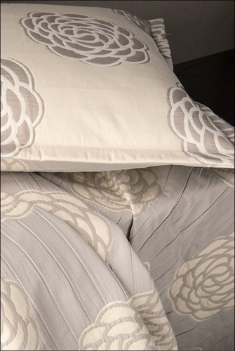Imagen 2 de 3 de Sobrecama Doble Española Reversible Jeniffer - Karytex