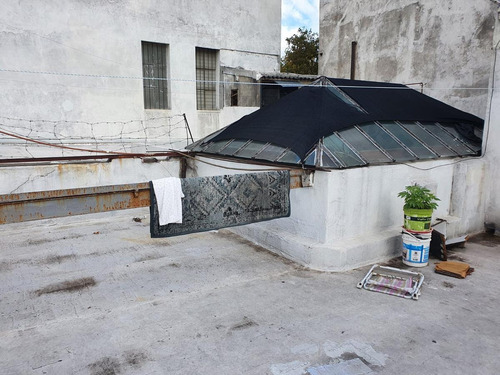 Imagen 7 de 13 de Yaguaron Esq Uruguay, Padrón Único , 175 M2, 2 Plantas !!