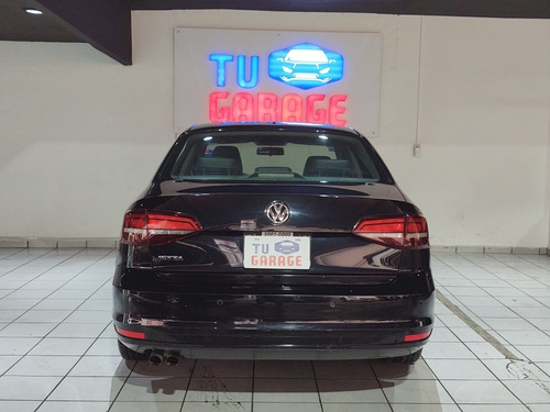 Imagen 6 de 15 de Volkswagen Jetta 2017 2.0 Fest Mt
