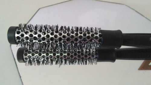 Cepillo Térmico Metálico Secar Cabello Professional Antifriz