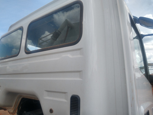 Mb 2730/19 6x4 Com Pipa De 20.000 Litros 9.227km