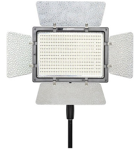 Iluminador Led Yongnuo Yn900 C/fonte +2 Bat + Carreg + Tripé