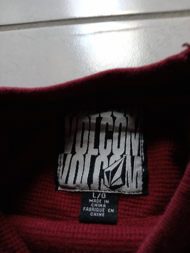 Sudadera Volcomm Grande Slim Tono Vino (Usado)