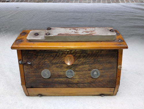 Antíguo Cajón De Madera Lustra Botas (Usado)