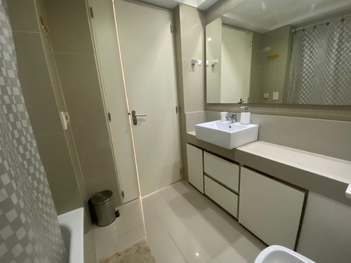 Excelente Dos Ambientes En Palermo Con Vestidor, Baño En Suite Y Toilette. Edificio Con Amenities.