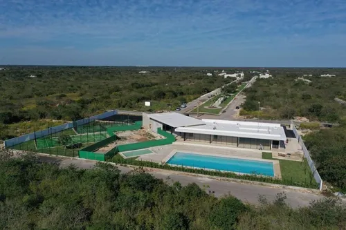 Casa En Venta En Mérida Modelo Ambar Plus En Privada Praderas Del Mayab, Conkal