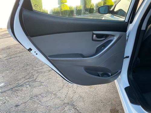 Hyundai Elantra 1.8 Gls Premium At