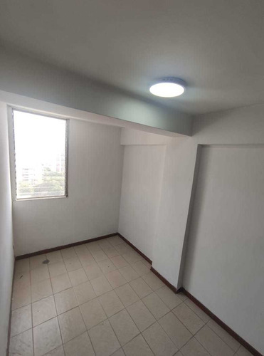 Imagen 9 de 12 de Apto. En Alquiler Urb. Calicanto 0424-3178724