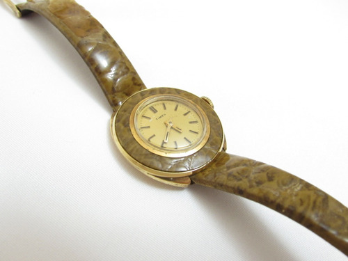 Antigo Relógio Timex ( A Corda ) Feminino ( Funcionando )