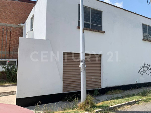 Renta De Bodega Zona Blvd.hermanos Serdan-15 De Mayo- La Libertad