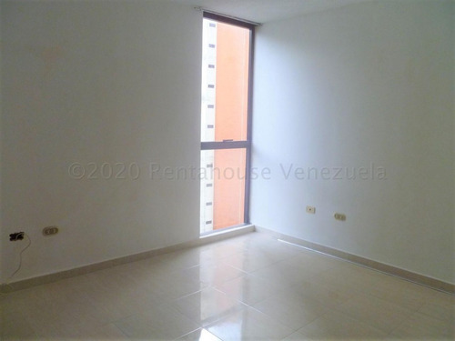 Imagen 5 de 13 de Marol Rentahouse Vende Apartamento En El Bosque Valencia 22-15974