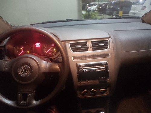 Imagem 6 de 15 de Volkswagen Fox 2013 1.0 Trend Tec Total Flex 5p