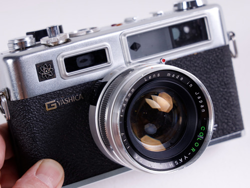 Câmera Analógica Yashica Gs Electro 35 Prata (Usado)