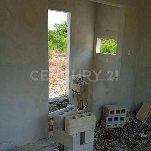 Se Vende Terreno En Citilcum Izamal En Yucatán De 600 M2 Con Construcción