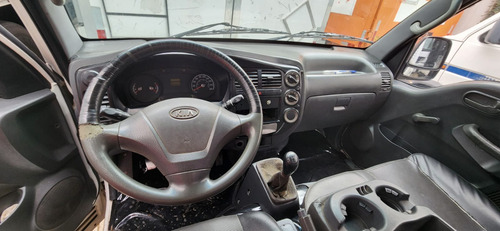 Kia Bongo 2.5 Std 4x2 Rs Turbo C/ Carroceria 2p