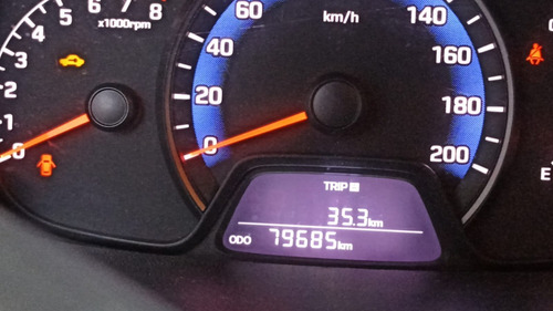 Imagen 8 de 15 de Hyundai Grand I10 1.2 2017
