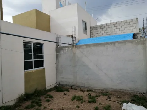 Se Renta Casa Amueblada, Con Estacionamiento, Jardín Y Vigi