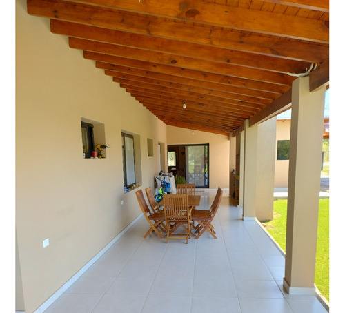 Hermosa Casa En La Mejor Zona De El Valle De Calamuchita, A 7 Minutos Del Centro De Villa General Belgrano.